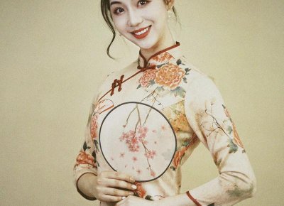 ​关于每次都是女孩子主动的说说(精选12句)