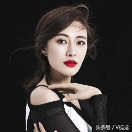 端木崇慧，出生于哈尔滨市，毕业于北京电影学院，中国内地女演员