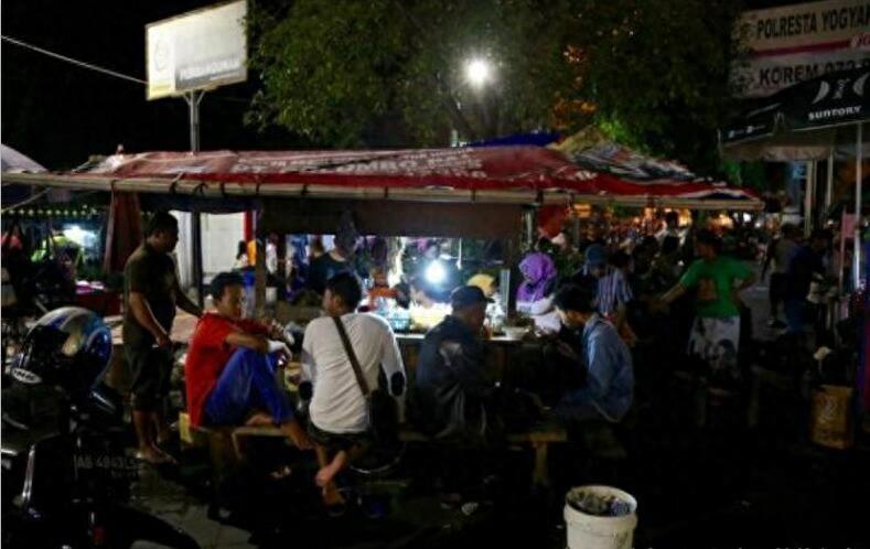 直击最真实的印尼，看看老百姓月入多少钱