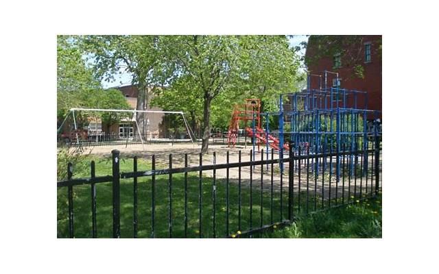 三行情书表白学校6[一句感动前女友的话语]