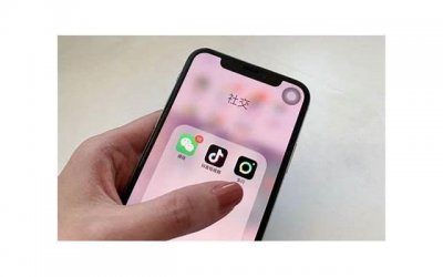 ​男生为什么都喜欢从「后面」来？