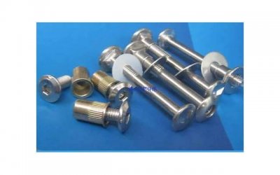 ​女朋友想绿你的表现 她不会随便绿你男生要反省了