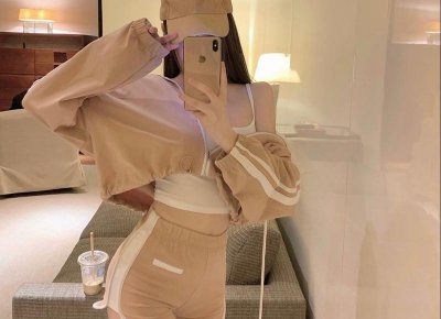 ​易烊千玺女朋友叫什么（易烊千玺の真实女友曝光）