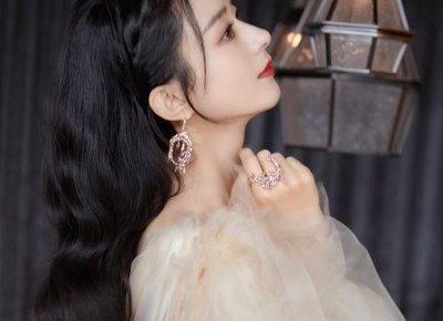 ​如何追女孩？怎么跟女孩聊天拉近感情