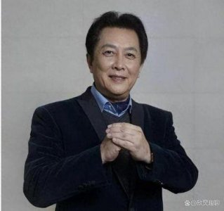 ​唐国强演戏需助理提词，资深演员也被指不敬业？王庆祥遭质疑