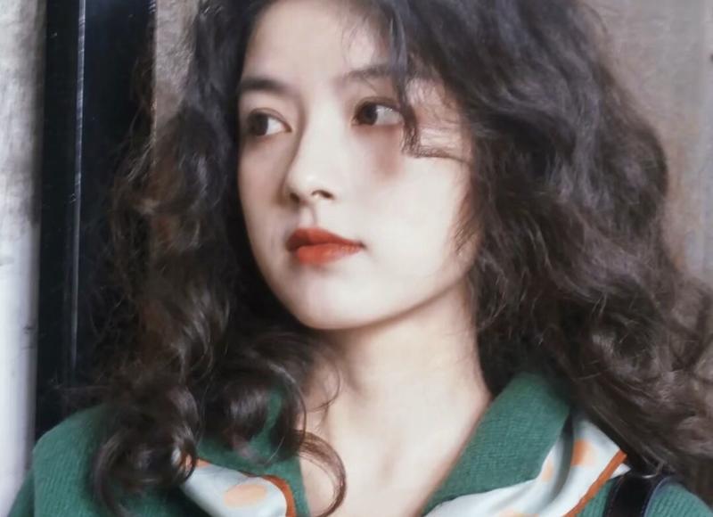 喜欢的女生对我爱理不理，该怎么追？