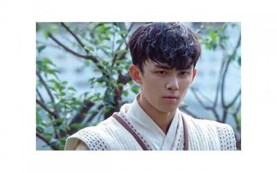 ​女生已经爱上你的征兆，她已经克制不住情感了