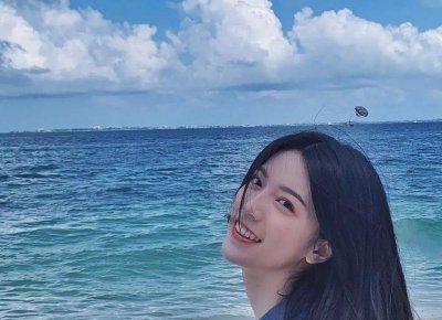 ​唐嫣和李沁，演傻白甜翻车的李沁会是下一个唐嫣吗