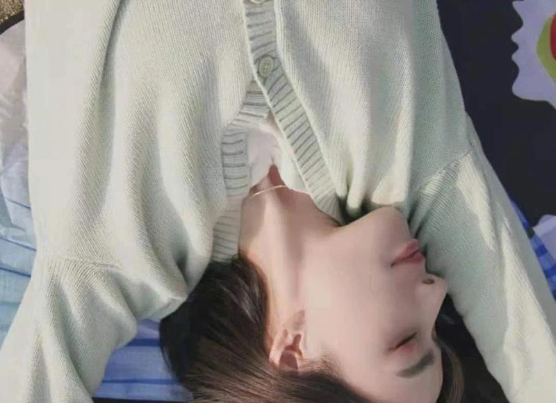 乳晕颜色深是因为性经验丰富吗？