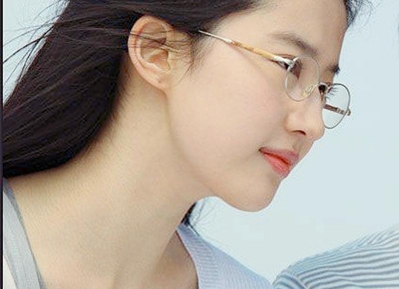 第一次见面送女生什么花，更能让她接受？