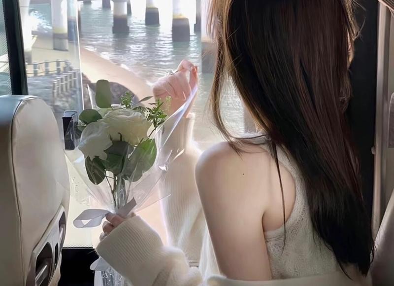 女朋友的妹妹（女朋友妹妹来家里住）