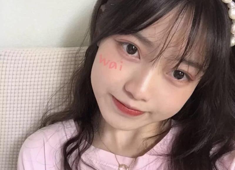 女朋友从不主动联系我怎么回事儿