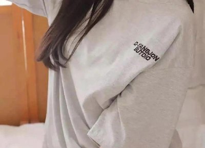 ​小弟上有白色的小颗粒是怎么回事 阴jing有白色颗粒怎么办