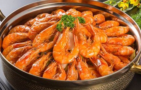 焖大虾是什么地方的菜,油焖大虾是哪里的菜系图2