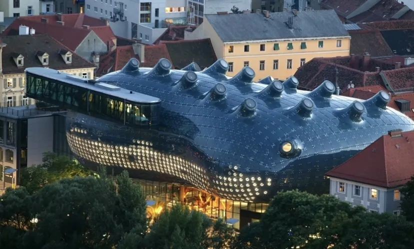 世界“最丑”的十处建筑！有人爱得情不自禁