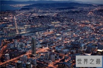 ​世界上生活成本最高的城市，香港房价是平均收入的20倍