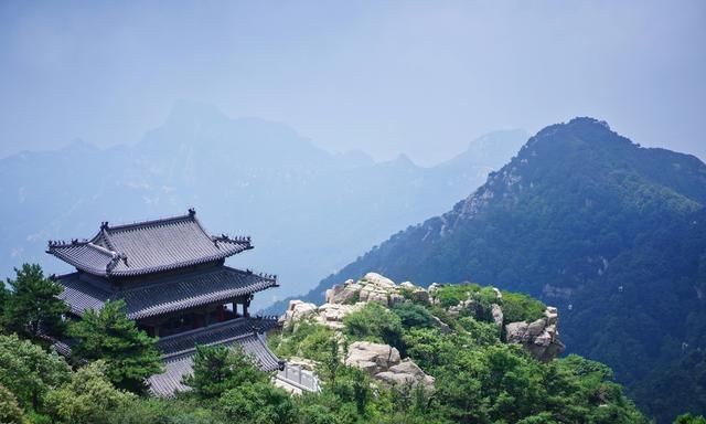 泰山多高 海拔多少米