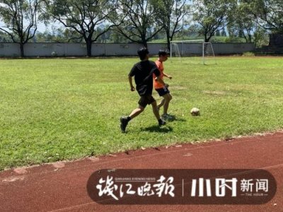 ​失恋后做心理疏导有用吗（老师疏导初二失恋男生）