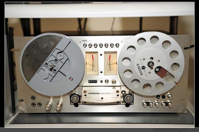 世界十大顶级家用音响（它是皇室御用音响品牌）(1)