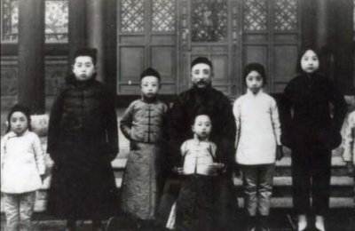 ​张首芳简介(张首芳简介文百科)