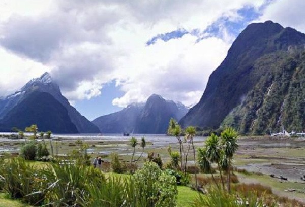 世界十大自然保护区排行榜：扎龙自然保护区拥有400只丹顶鹤