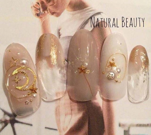 星月美甲长什么样？最近ins上超火的星月美甲图片大全 很适合春天