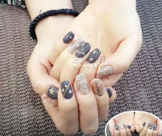 星月美甲长什么样？最近ins上超火的星月美甲图片大全 很适合春天