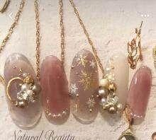 星月美甲长什么样？最近ins上超火的星月美甲图片大全 很适合春天