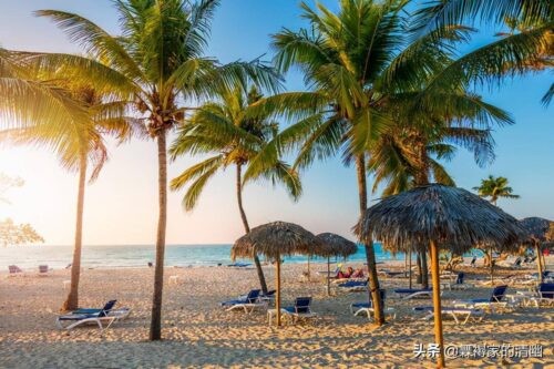 世界上十大最漂亮的海滩(世界10大美丽海滩排行榜)插图1