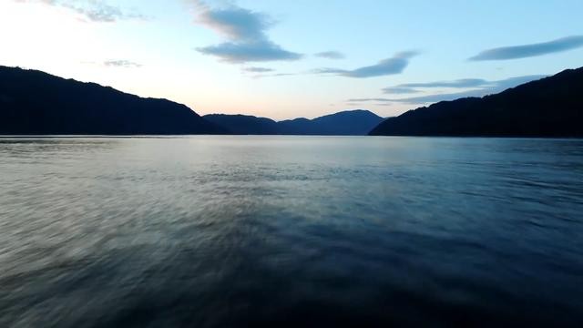 世界上真正的有水怪吗（加拿大湖发现神秘）(9)