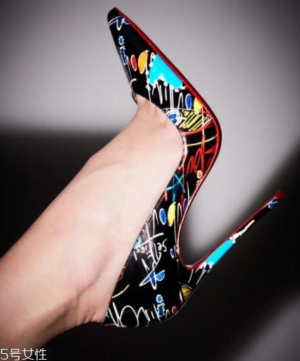 高跟鞋前面太硬怎么办？五招教你软化鞋头