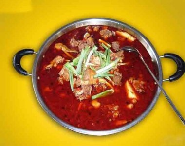 ​鸡火锅的家常做法（火锅鸡家常做法）