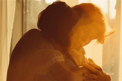 ​如何跟妹子聊天找话题不冷场？