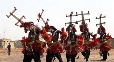 ​天狼星人是神秘的原始部落，历史文献记载上帝的孩子