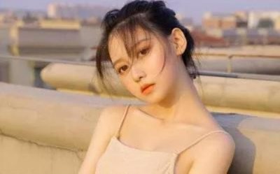 ​怎么哄女孩子开心（女生生气了怎么哄她开心）