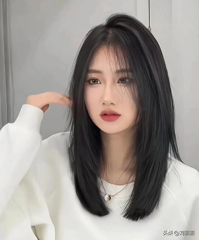 目前最流行的发型款式时髦（新潮流时尚发型14款）(13)