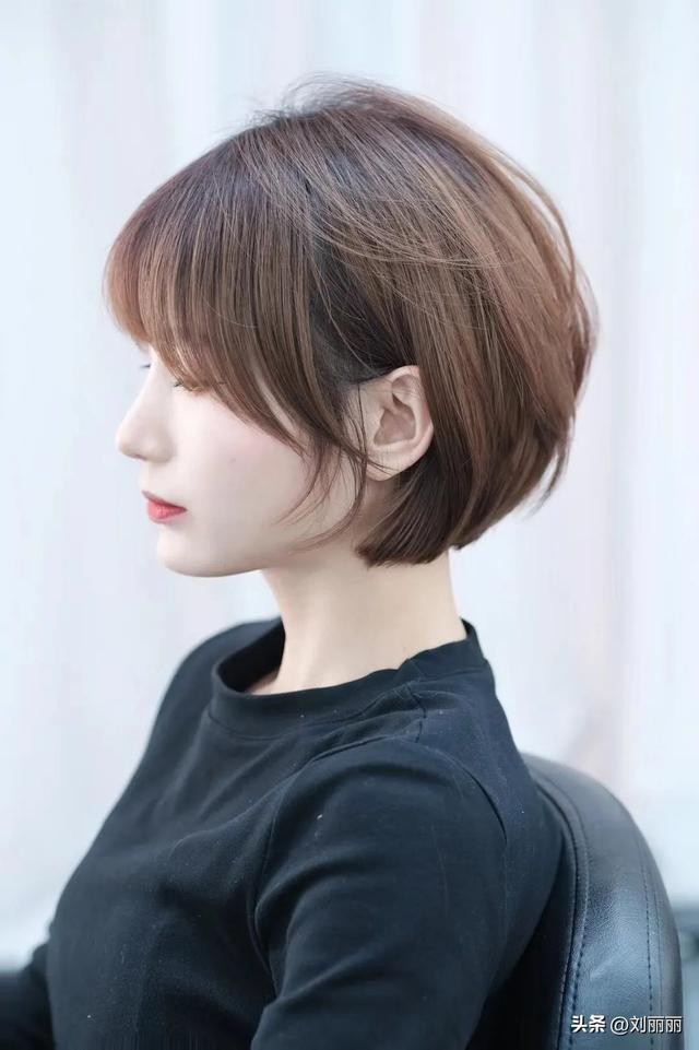 目前最流行的发型款式时髦（新潮流时尚发型14款）(3)