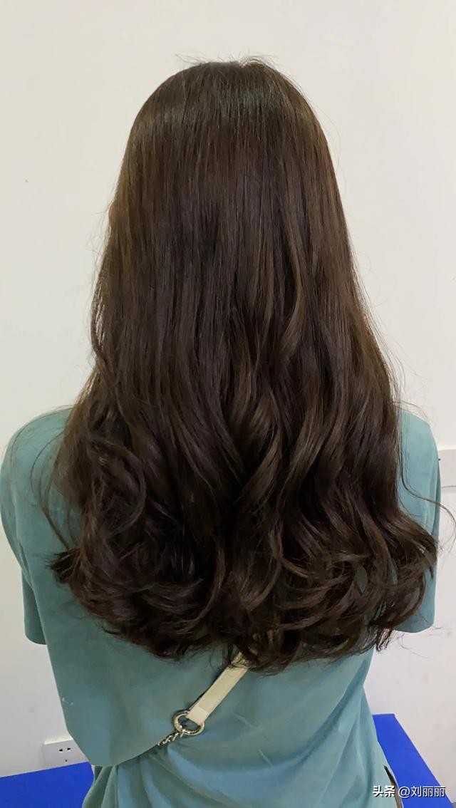目前最流行的发型款式时髦（新潮流时尚发型14款）(10)