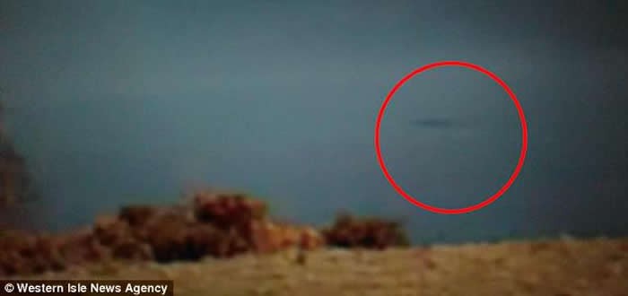 爱尔兰游客称在苏格兰尼斯湖直击长达20尺水怪 获尼斯湖水怪观光登记处认证