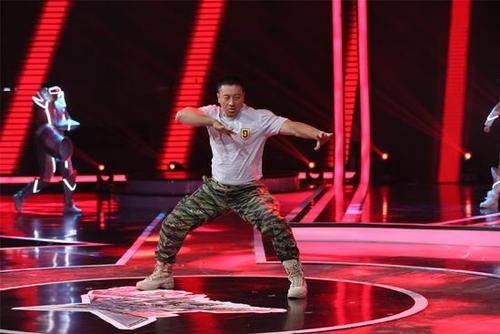 中国保镖李旭个人简历（股神巴菲特在奥运会期间指定李旭来保护他）(2)_