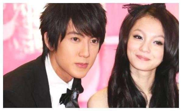 遭亲妈诬陷吸毒，被父亲告上法庭，张韶涵10年看遍人间丑恶！