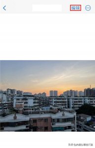 ​苹果怎么把两张图片合成一张（苹果手机图片合并成一张怎么操作）