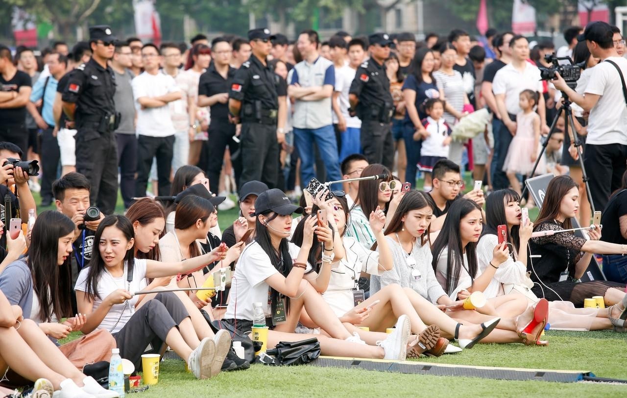 主播唱歌为什么那么好听(为什么主播唱歌都很好听)  第1张