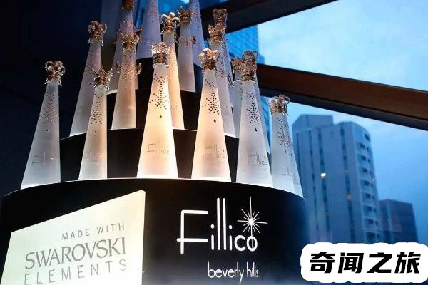 世界上最贵的矿泉水（比佛利山庄90H20镶嵌了600颗白钻、250颗黑钻）(5)_