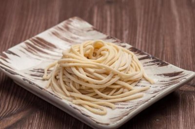 ​熟面条冷冻后还能吃吗?能，二天内吃完_熟面条保留方式