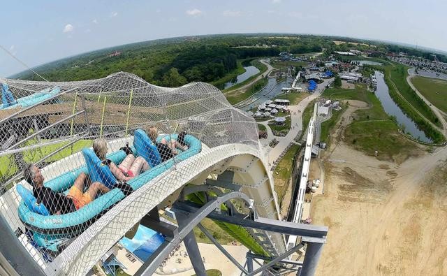 世界十大危险游乐场（世界上最危险的5个游乐场）(3)