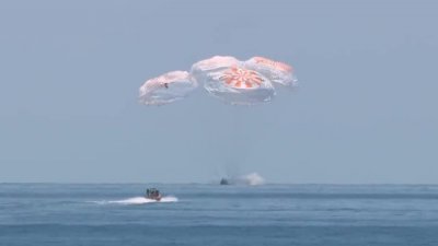 ​SpaceX龙飞船成功降落创历史 NASA剪辑网民兴奋反应