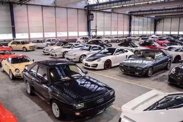 世界上最豪华的车库，文莱国王的车库(拥有7000辆豪车)