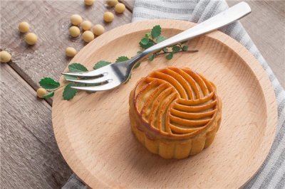 ​月饼搁了一年还能吃吗 月饼怎样保留比拟佳