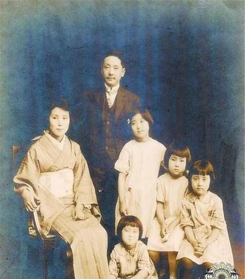 中国革命的先驱孙中山先生就只有跟宋庆龄结过混婚吗他们有没有留下后代